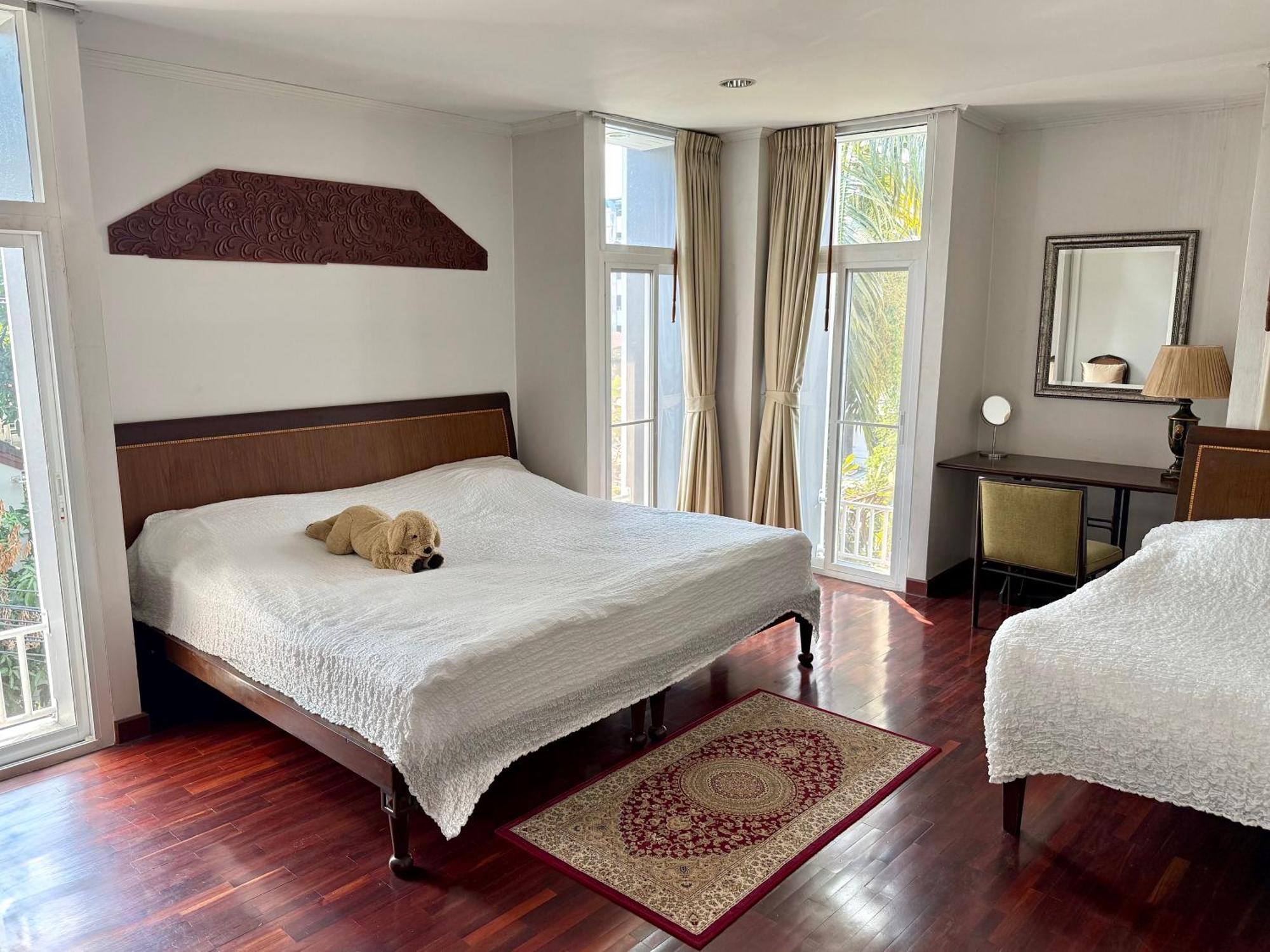 Samsen Suites Spacious 2Br Contemporary Thai Style Banguecoque Exterior foto