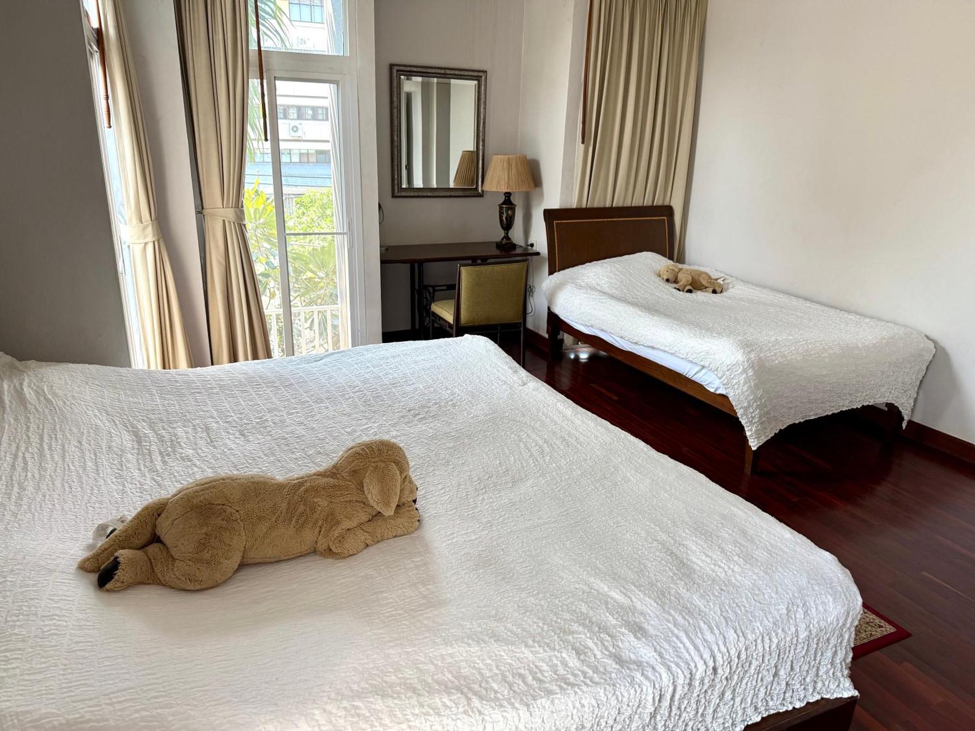 Samsen Suites Spacious 2Br Contemporary Thai Style Banguecoque Exterior foto