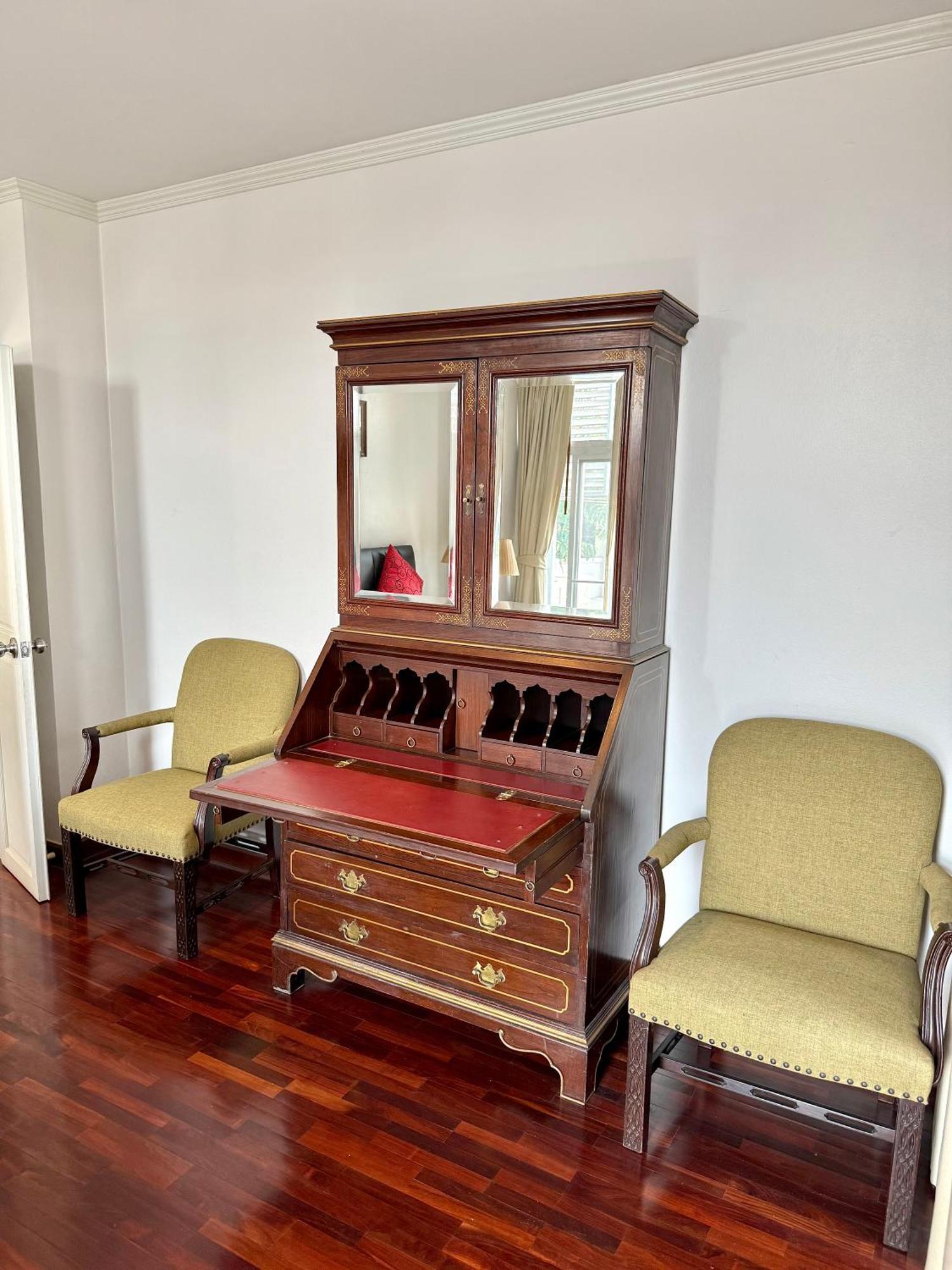 Samsen Suites Spacious 2Br Contemporary Thai Style Banguecoque Exterior foto